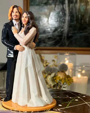 Lauren's printed topper on our demo cake